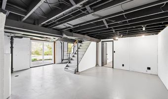 16107 7th Ave NW, Andover, MN 55304