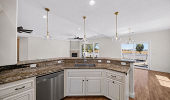 16550 Bamboo Ct, Anderson, CA 96007