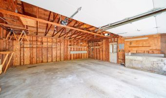 905 Sheffield Ave St, Adrian, MI 49221