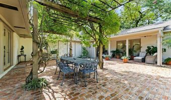 3044 Mcconnell Dr, Baton Rouge, LA 70809