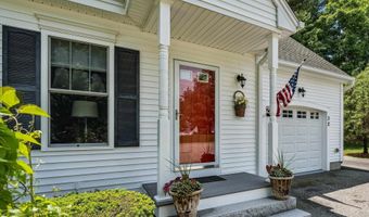 32 Peacock Brook Ln, Amherst, NH 03031