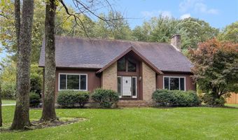 67 Daniel Dr, North Kingstown, RI 02852