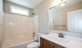 1045 Winthrope Chase Dr, Alpharetta, GA 30009