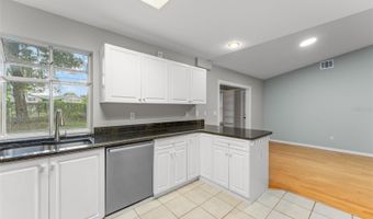805 W SMITH St, Orlando, FL 32804