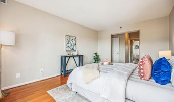 5800 NICHOLSON Ln 1-908, Rockville, MD 20852