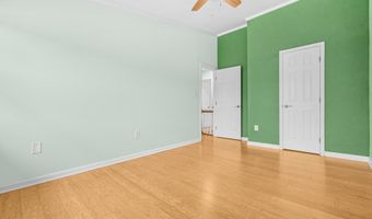 5013 AMERICANA Dr, Annandale, VA 22003