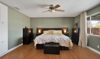 13955 Cuyamaca Rd, Apple Valley, CA 92307