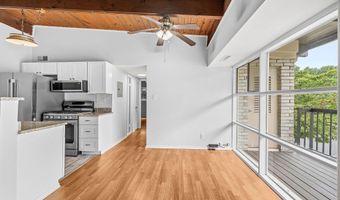 4961 AMERICANA Dr 208, Annandale, VA 22003