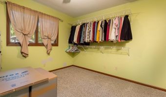 13922 68th St NW, Annandale, MN 55302