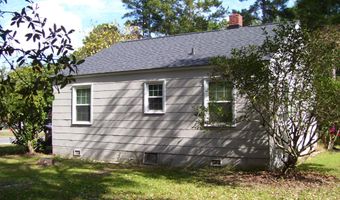 402 Sanborn St, Aberdeen, NC 28315