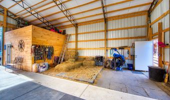 250 Briar Point Rd, Allardt, TN 38504