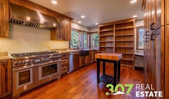 19 Diamond View Rd, Cody, WY 82414