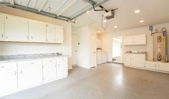 109 Saunders Ln, Aransas Pass, TX 78336