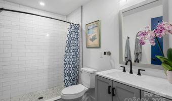 11 Upland Rd, Asheville, NC 28804