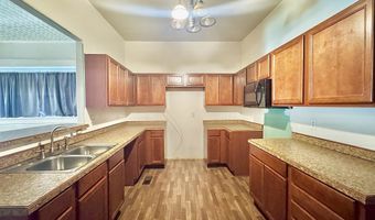 1020 N 1st St, Arkansas City, KS 67005