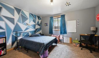 1301 Hilltop Cir, Belle Fourche, SD 57717