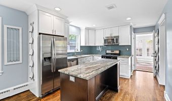 15 E Fairview St, Arlington Heights, IL 60005