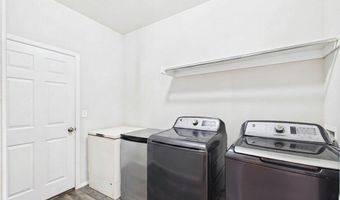 6507 SW Chalkstone Rd, Bentonville, AR 72713