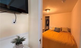 25 Marsh St, Newport, RI 02840
