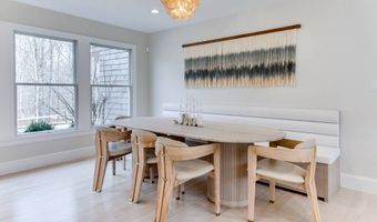 5 Catalpa Pl, Amagansett, NY 11930