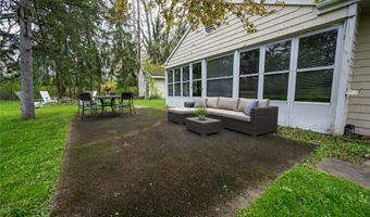 15 South Ln, Angola, NY 14006