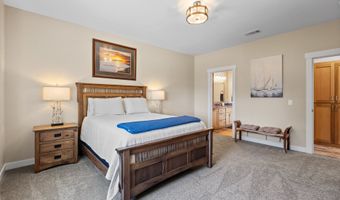 875 12TH St, Bandon, OR 97411
