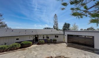 2204 Rockhoff Rd, Escondido, CA 92026