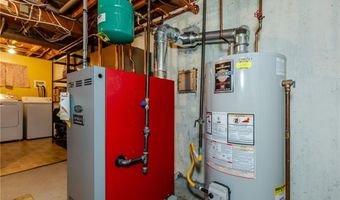 17 Woodview Dr, Cranston, RI 02920