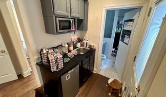 305 FRANKLIN St, Alexandria, VA 22314