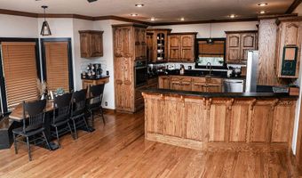 3330 Edgewood Ave, Baxter Springs, KS 66713