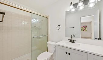 2050 Oak Hill Dr, Escondido, CA 92027