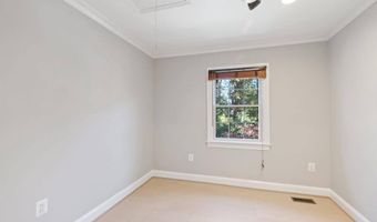 7322 Greentree Rd, Bethesda, MD 20817