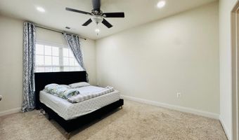 22611 WINDSOR LOCKS Sq, Ashburn, VA 20148