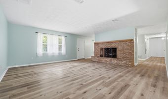 9260 Pinecrest Dr, Biloxi, MS 39532
