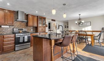 62 Canonchet Trl, Cranston, RI 02921