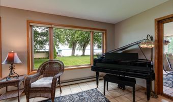 3154 Waucheeta Trl, Madison, WI 53711