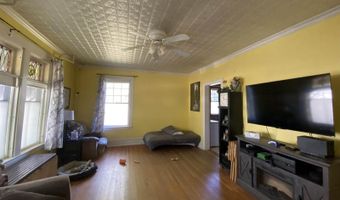 36 1st St, Bangor, ME 04401