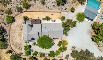 13602 Sego Rd, Agua Dulce, CA 91390