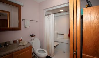 4020 Douglas Ave, Des Moines, IA 50310