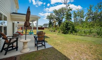 25 Chinquapin St, Beaufort, SC 29906