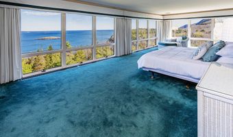 18 Greenway Ct, Bar Harbor, ME 04609