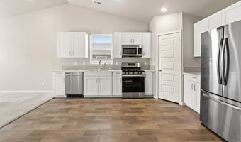 370 Cherokee Trl, Ault, CO 80610