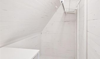 6022 VALLEY VIEW Dr, Alexandria, VA 22310