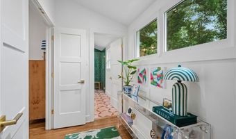 372 Pine Forest Rd, Atlanta, GA 30342