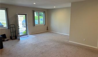 200 Cannon St 126, Cranston, RI 02920