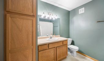 10390 64th St NE, Albertville, MN 55301