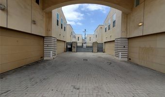 8021 S VERMONT Ave 24, Los Angeles, CA 90044