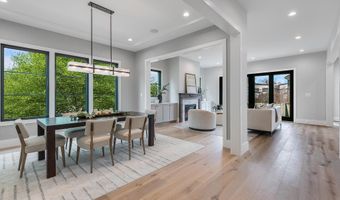 809 N KENMORE St, Arlington, VA 22201