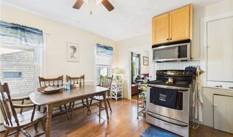 19 Remington St, Warwick, RI 02888
