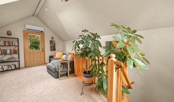 2412 W North St, Bellingham, WA 98225